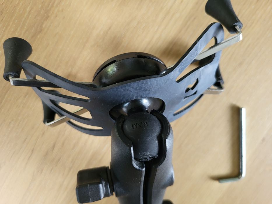 Uchwyt na telefon RAM MOUNT X-GRIP kompletny. Na motor skuter quad