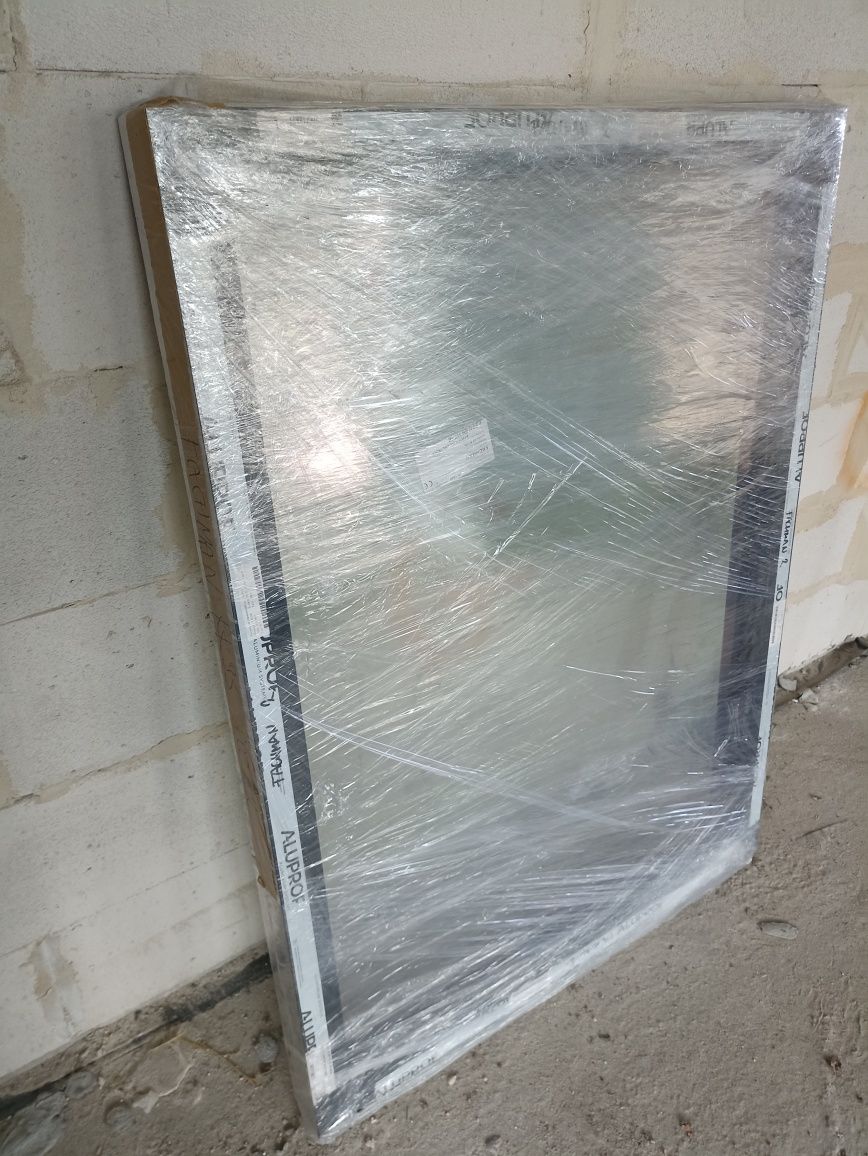 Witryna 900x1200 oraz drzwi 1100x2100 Alu MB86 antracyt
