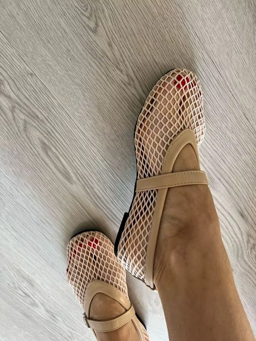Балетки туфлі в сіточку бежеві 40 р 39 38 тренд 2025 босоніжки сітка
