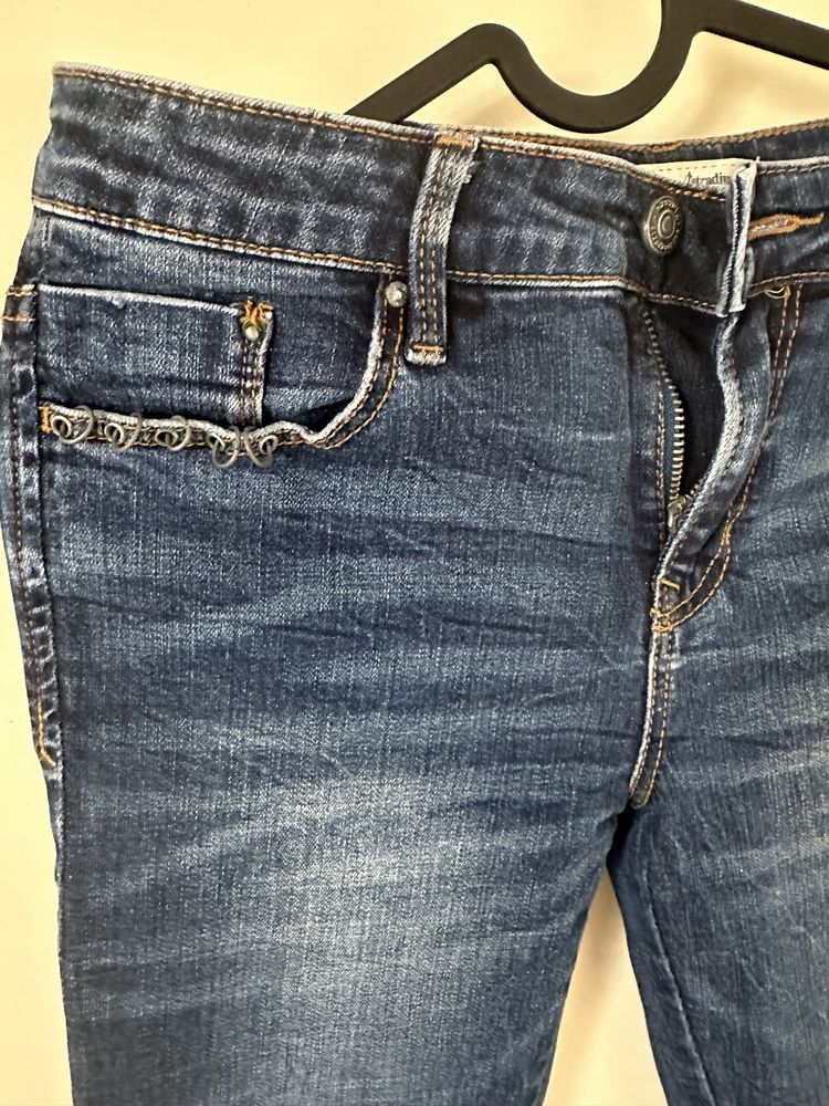 Stradivarius jeansy 36