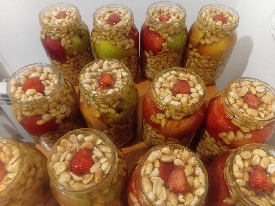 Супер їжа мед горіхи ноктарин полуниця(клубника) фрукти чорнослив 17кг