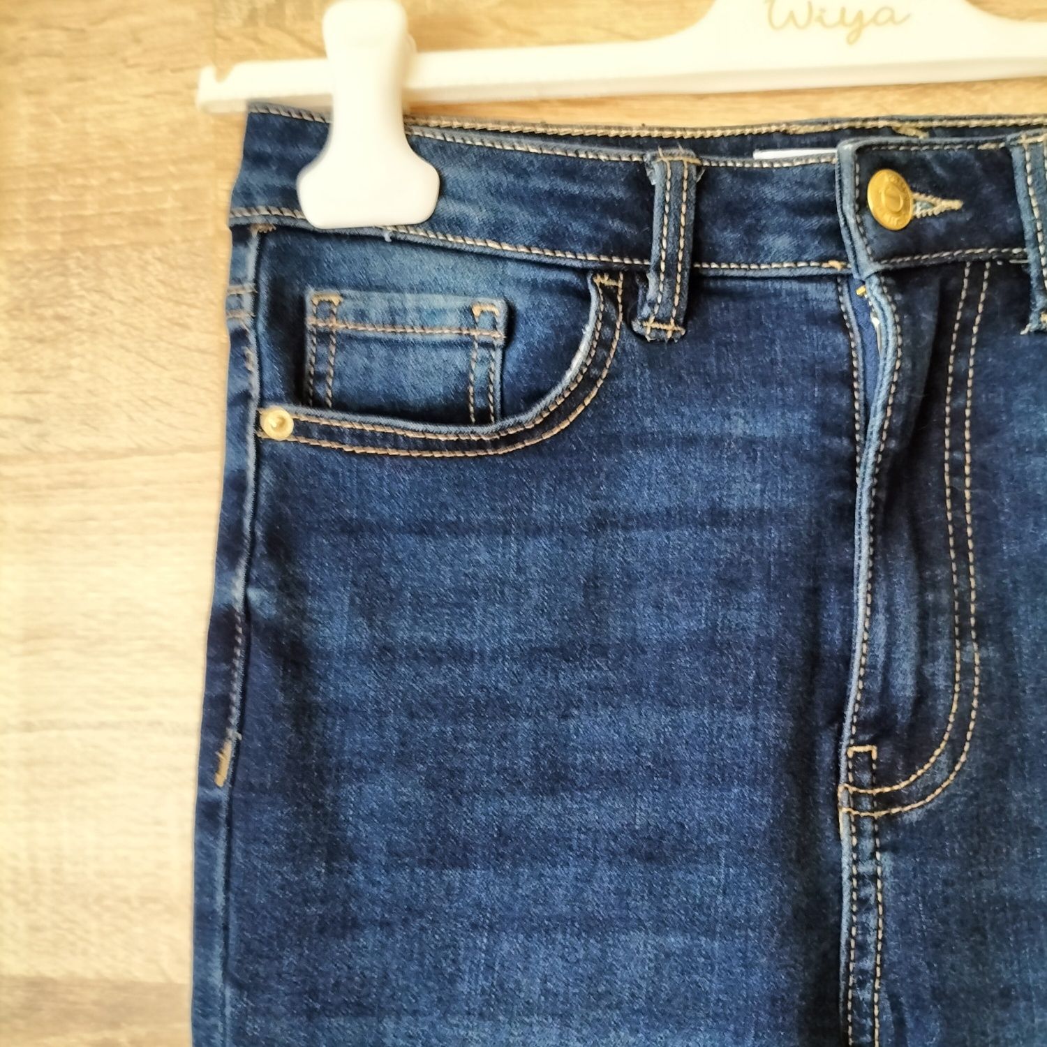 Damskie spodnie jeans roz S Sinsay
