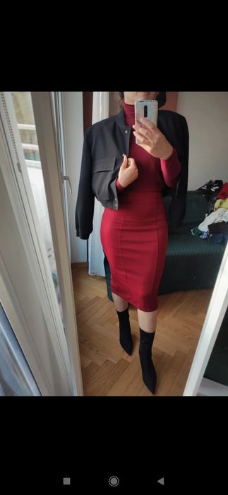 Burgundowa spódnica midi