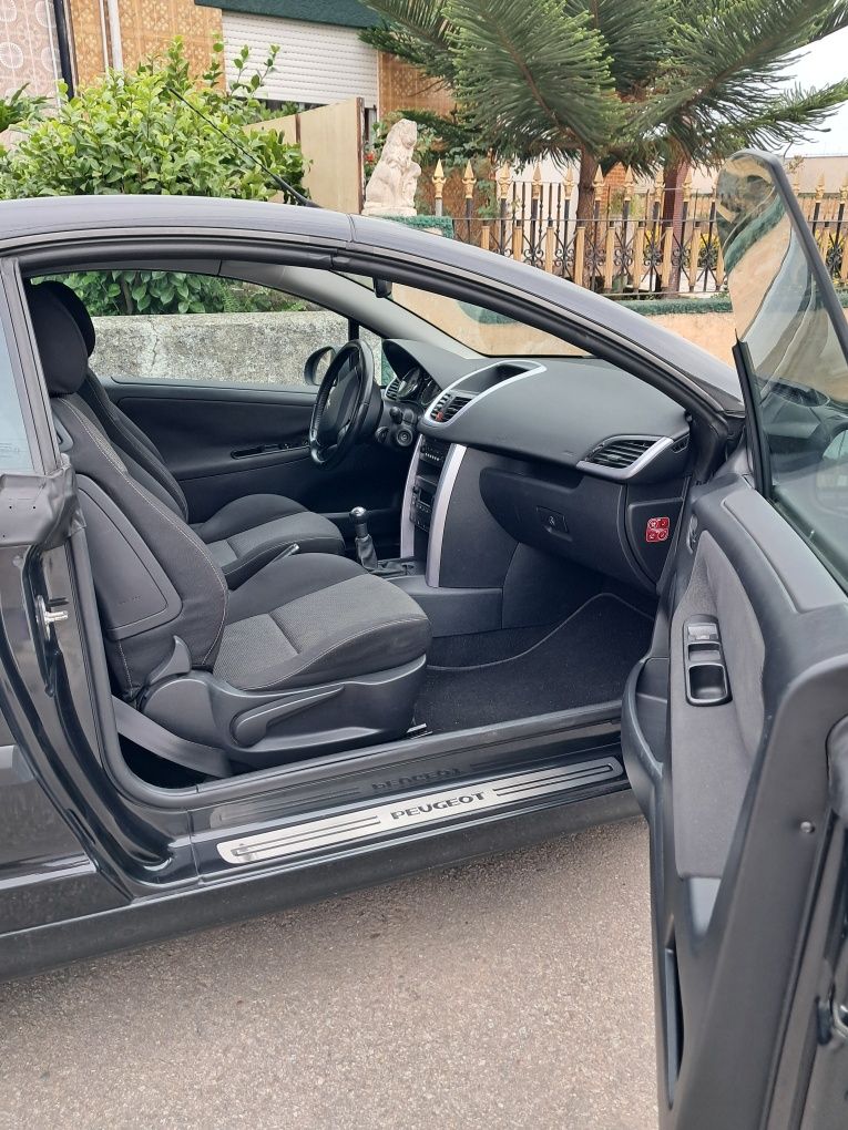 207 Coupé Cabrio Diesel impecável 191 mil