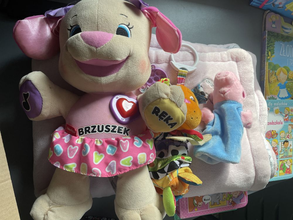 Miś Fisher Price książeczki kocyk zestaw dla malucha