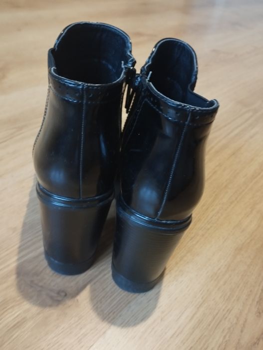 Buty na obcasie rozmiar 38