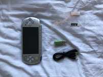 Psp 3000 silver przerobiona karta 32 gb stan bdb