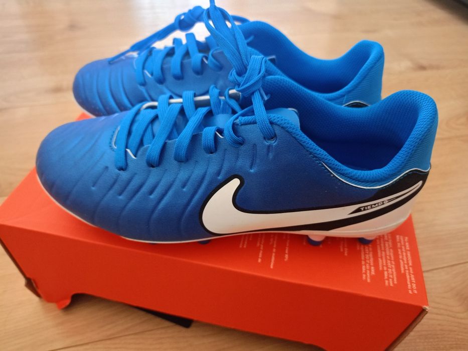 Buty piłkarskie 38,5 korki Nike JR Legend 10 Nowe