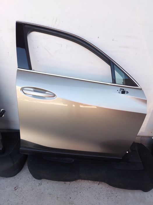 Двері праві на Lexus UX Лексус ЮХ 19-23 року