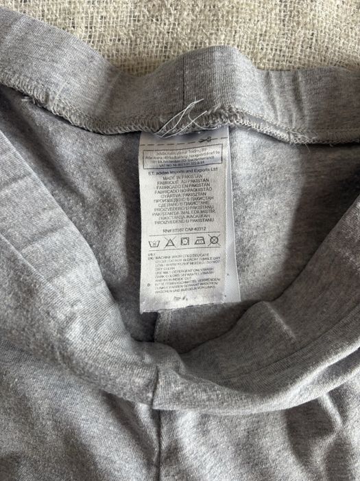 Szare bawelniane leginsy sportiwe adidas uniwersalne