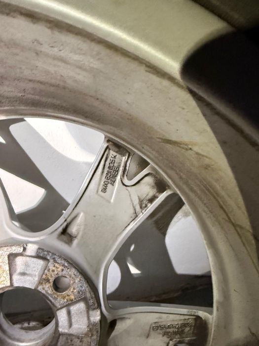 Зимові Шини 225/ 50 R 17 разом з дисками Audi