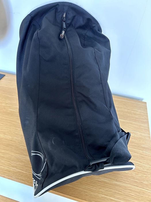 Patins adulto marca OXELO e capacete