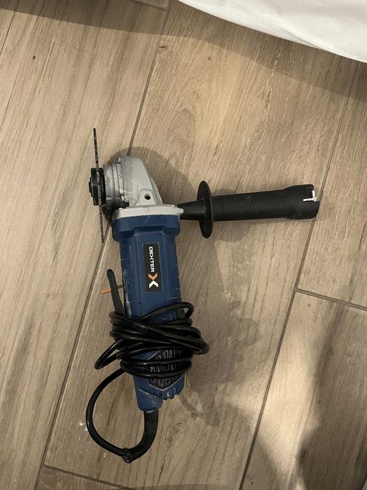 Triturador manual a funcionar perfeitamente