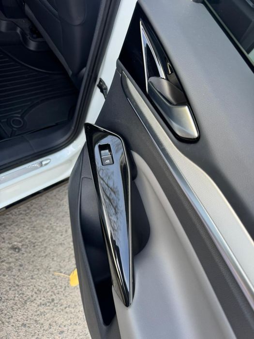 Продам практически новый VW ID 4