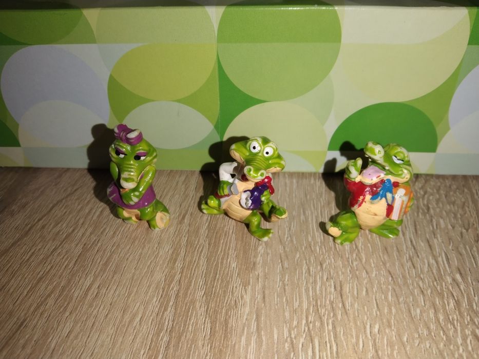 Figurki krokodyle i figurki żółwie
