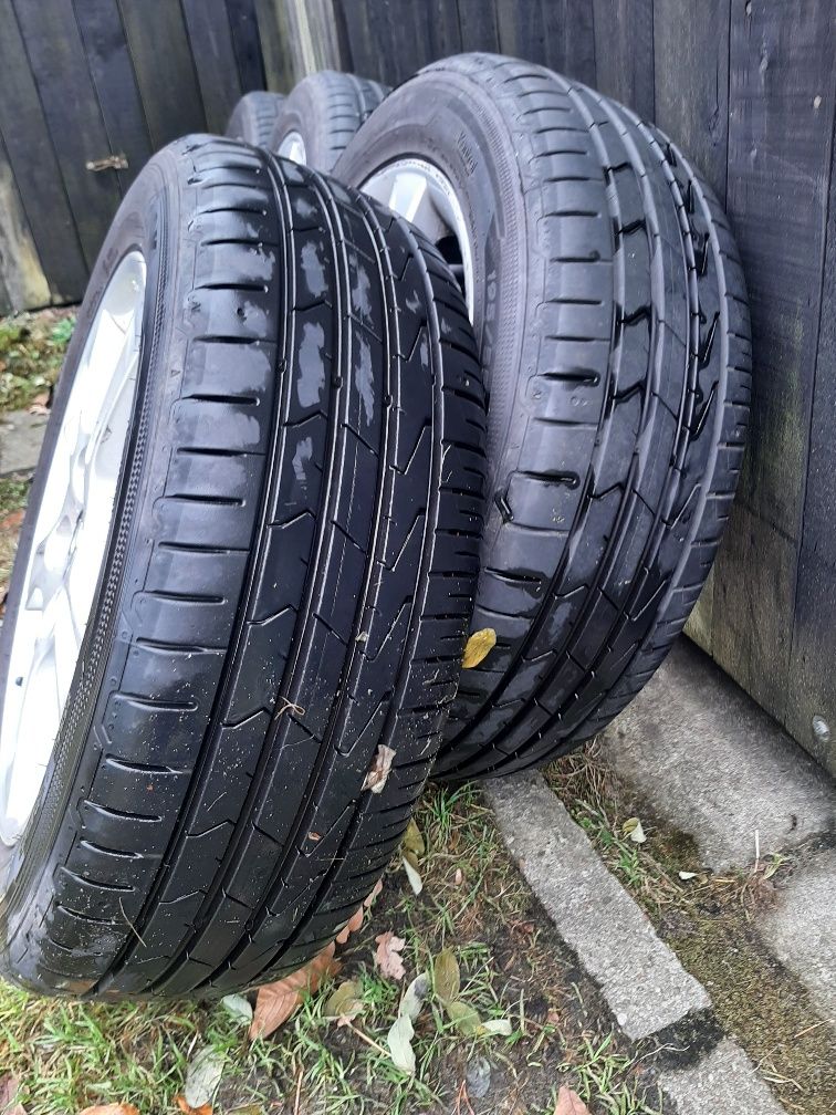 Komplet opony Hankook letnie 195/55/R15 z felgami