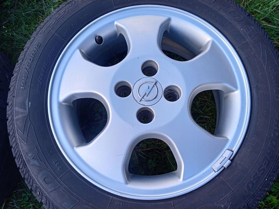 felgi aluminiowe 4x100 opel corsa combo astra g vectra opony lato 195/