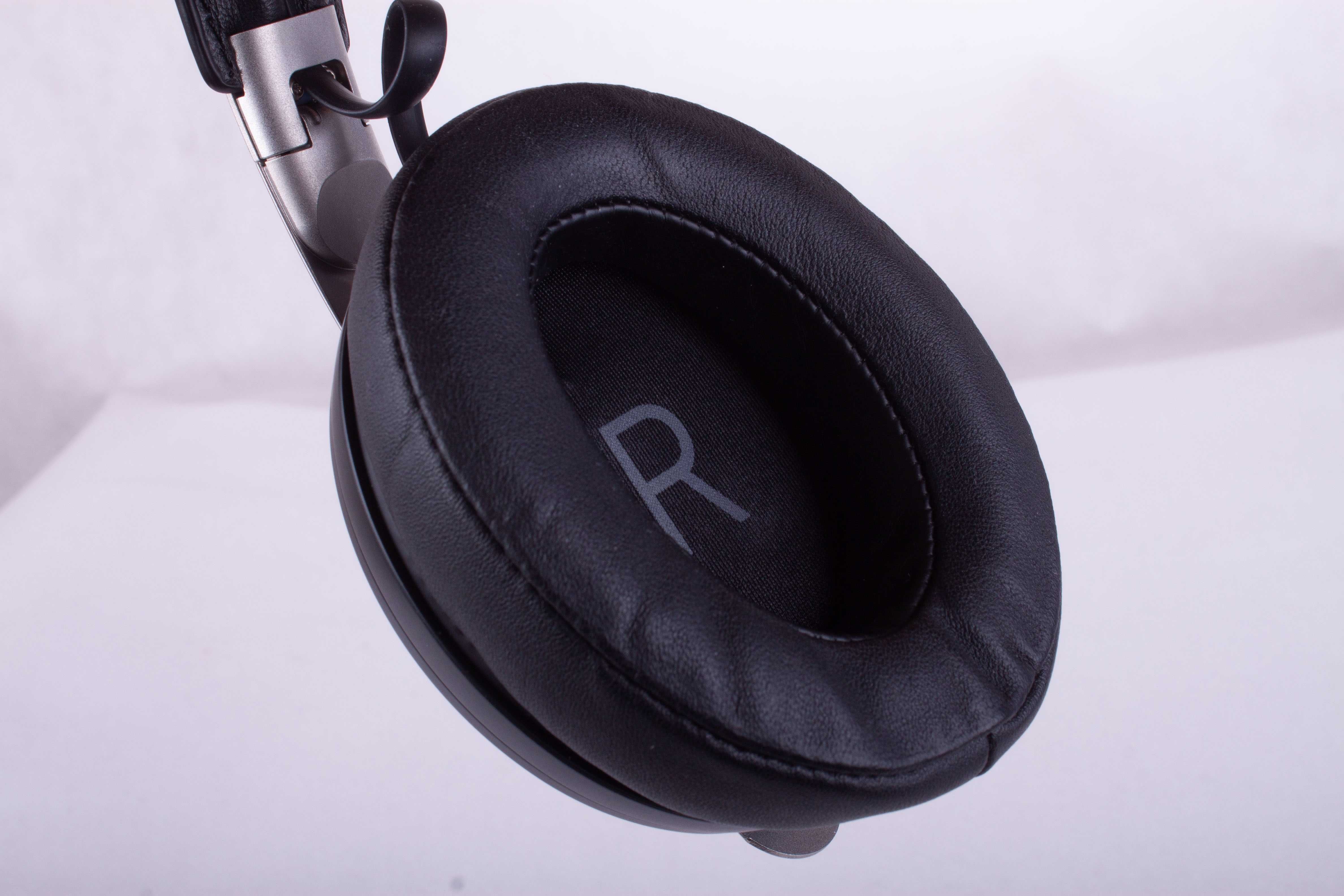 Навушники Sennheiser Momentum M3