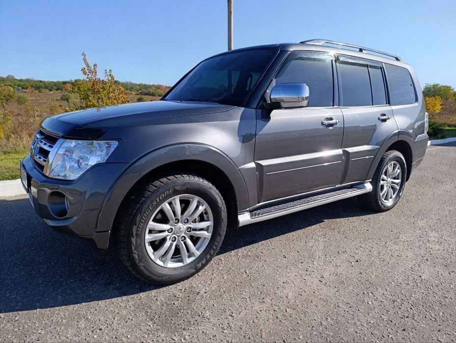Продам Pajero Wagon 3.2т дизель комонреил на АКПП!