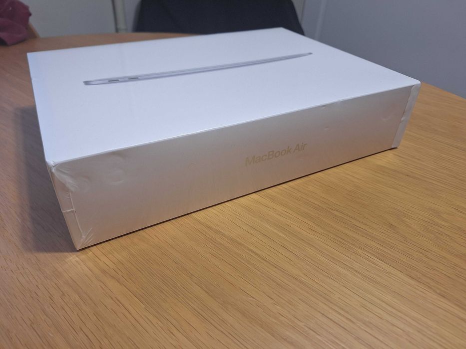 MacBook Air 2020 m1 8 256 gb Запакований