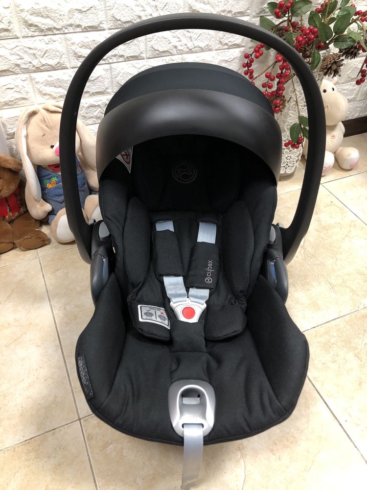 Автокрісло Cybex Cloud Z i-Size Група 0+ (0-13 кг) детское автокресло