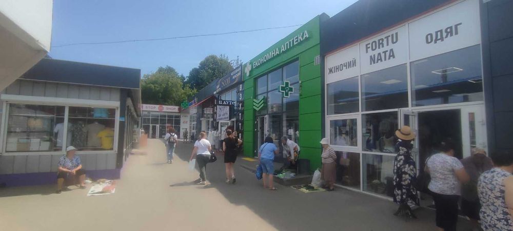 Аренда магазина на терминале в супер-месте м. "Холодная гора".