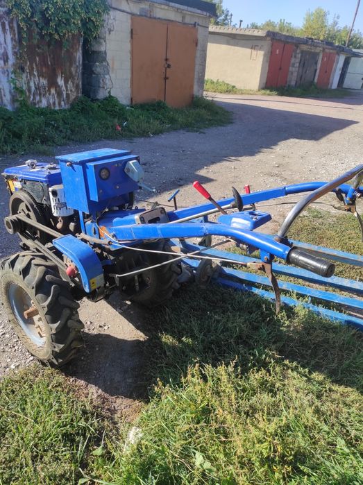 Мотоблок дизельний Зубр 10