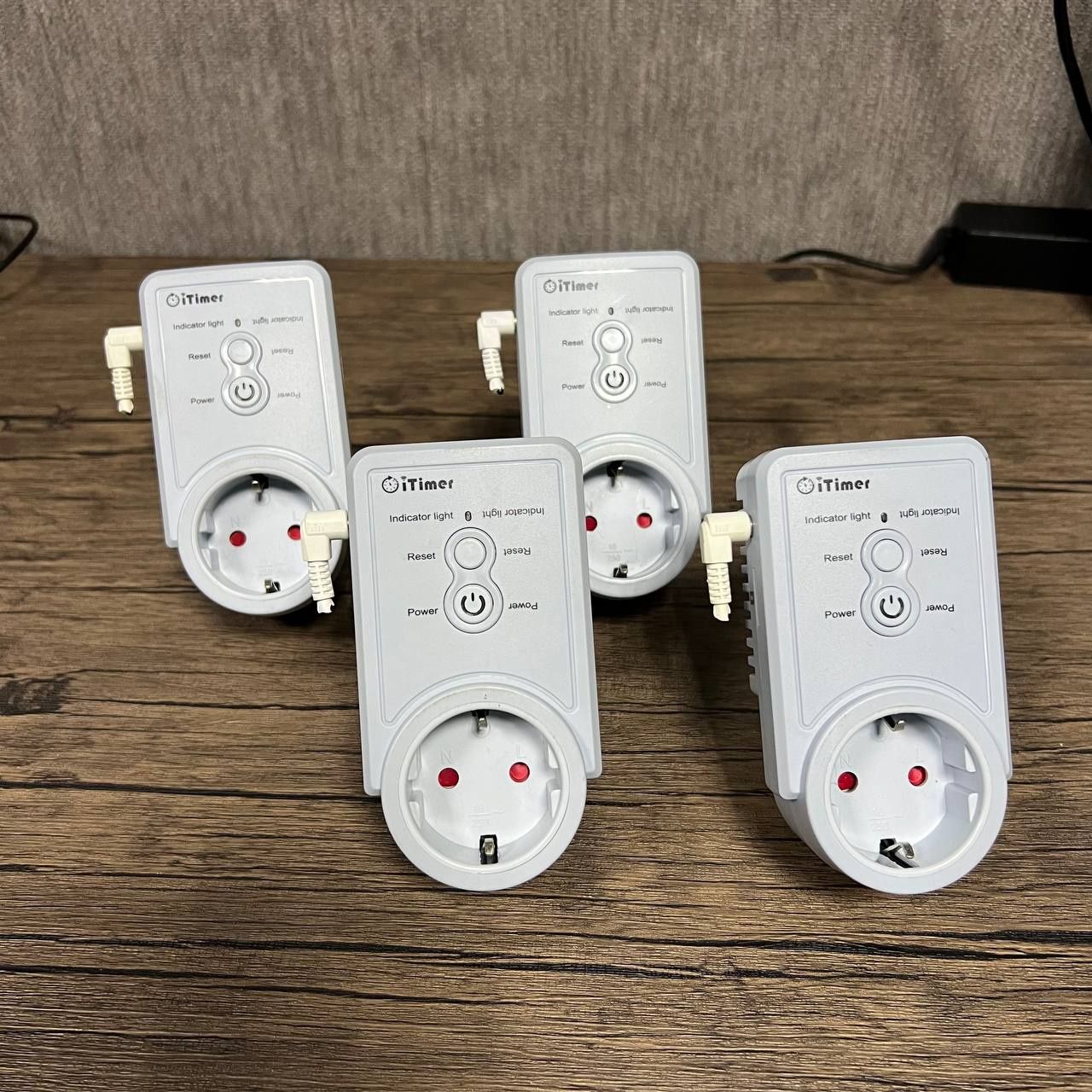 iTimer GSM розетка з датчиком температури та керуванням через смс
