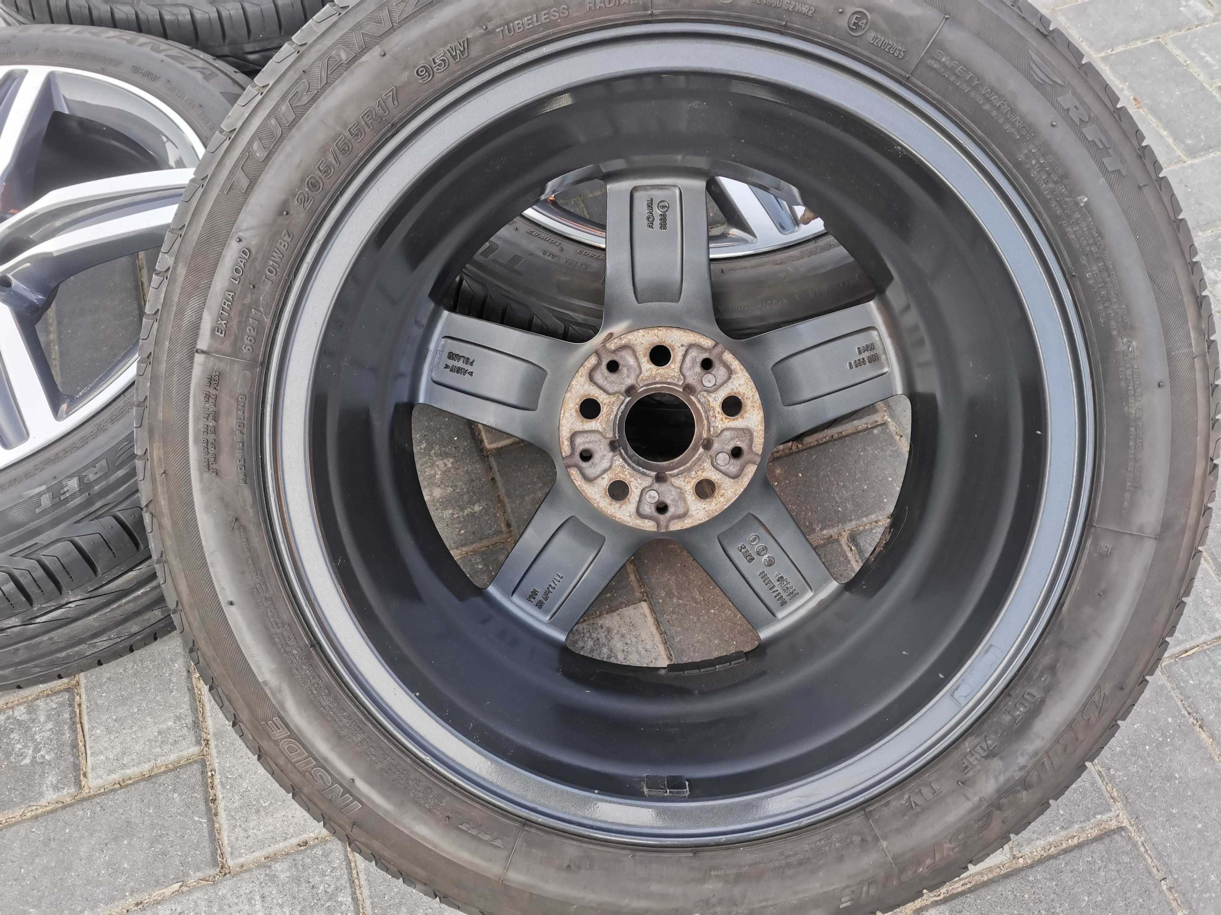 Felgi BMW 2 F45 F46 STYLING 379 7.5Jx17H2 5x112 ET54 TPMS