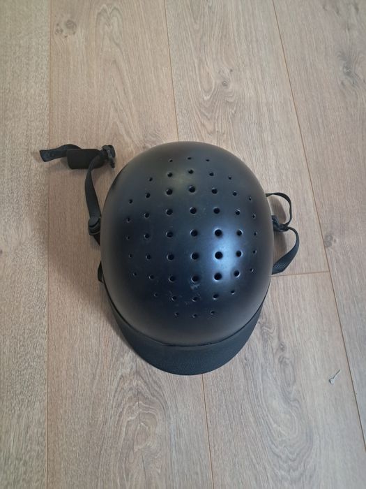 Kask do jazdy konnej 55-58 cm