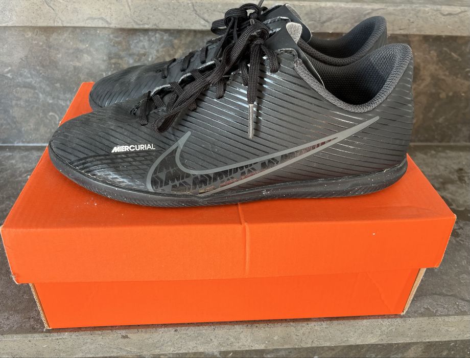 Chuteiras Nike(originais) tamanho 38,5 pouco uso