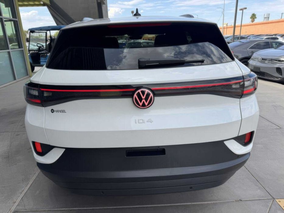 Volkswagen ID.4 S      2024