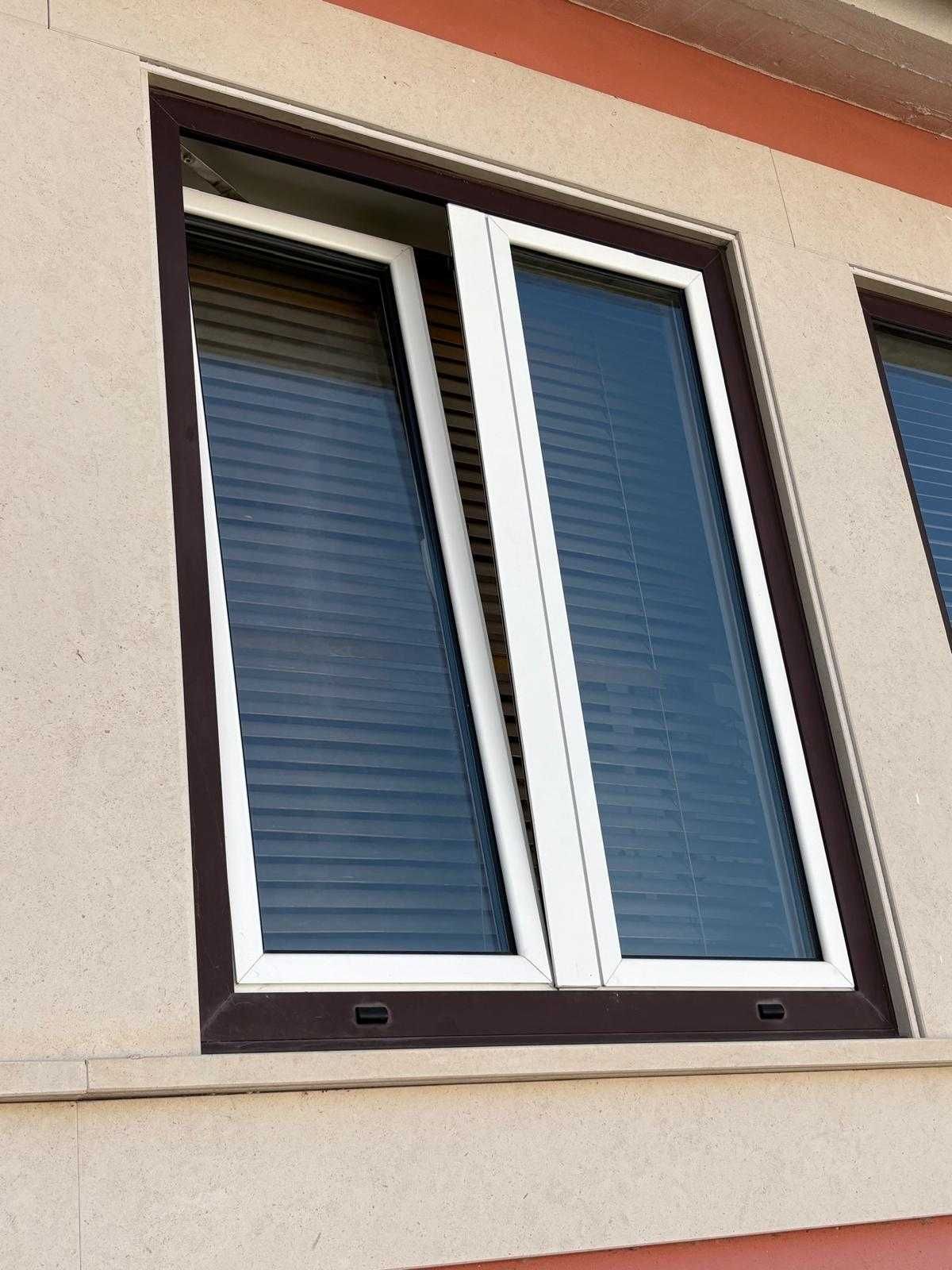 Janelas de alumínio, oscilobatente - vidro duplo em óptimo estado