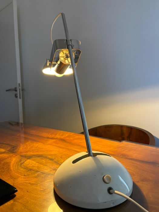 Candeeiro de mesa Luci T395, desenhado por Robert Sonneman em 1972