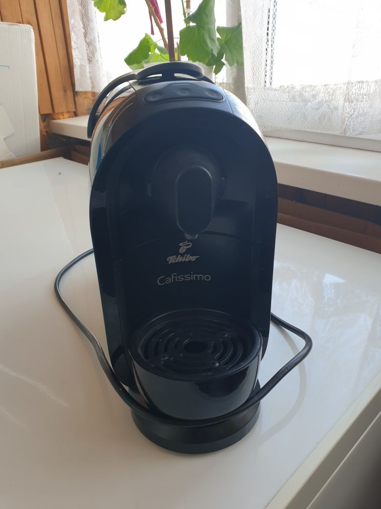 Кавомашина tchibo cafissimo pure black срочно
