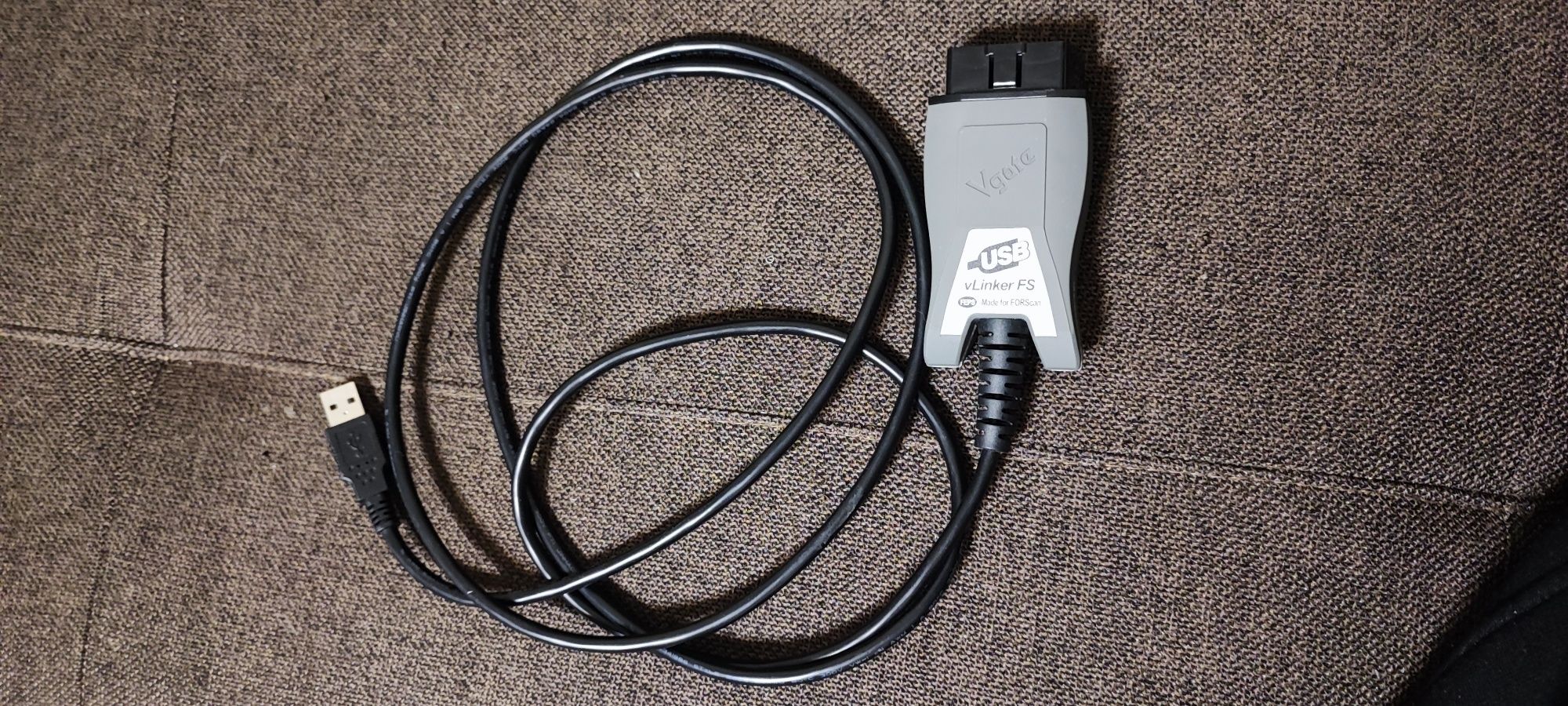 Програмно-діагностичний кабель Vlinker FS (Mazda, Ford)