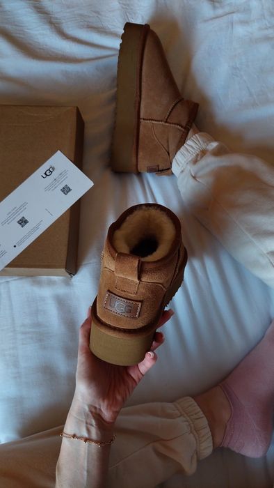 Buty UGG w karmelowym kolorze. Rozmiar 38