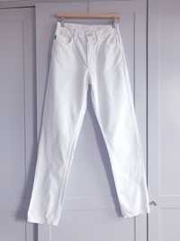 Białe spodnie dżinsowe dżinsy Benetton 36 na wysoką osobę