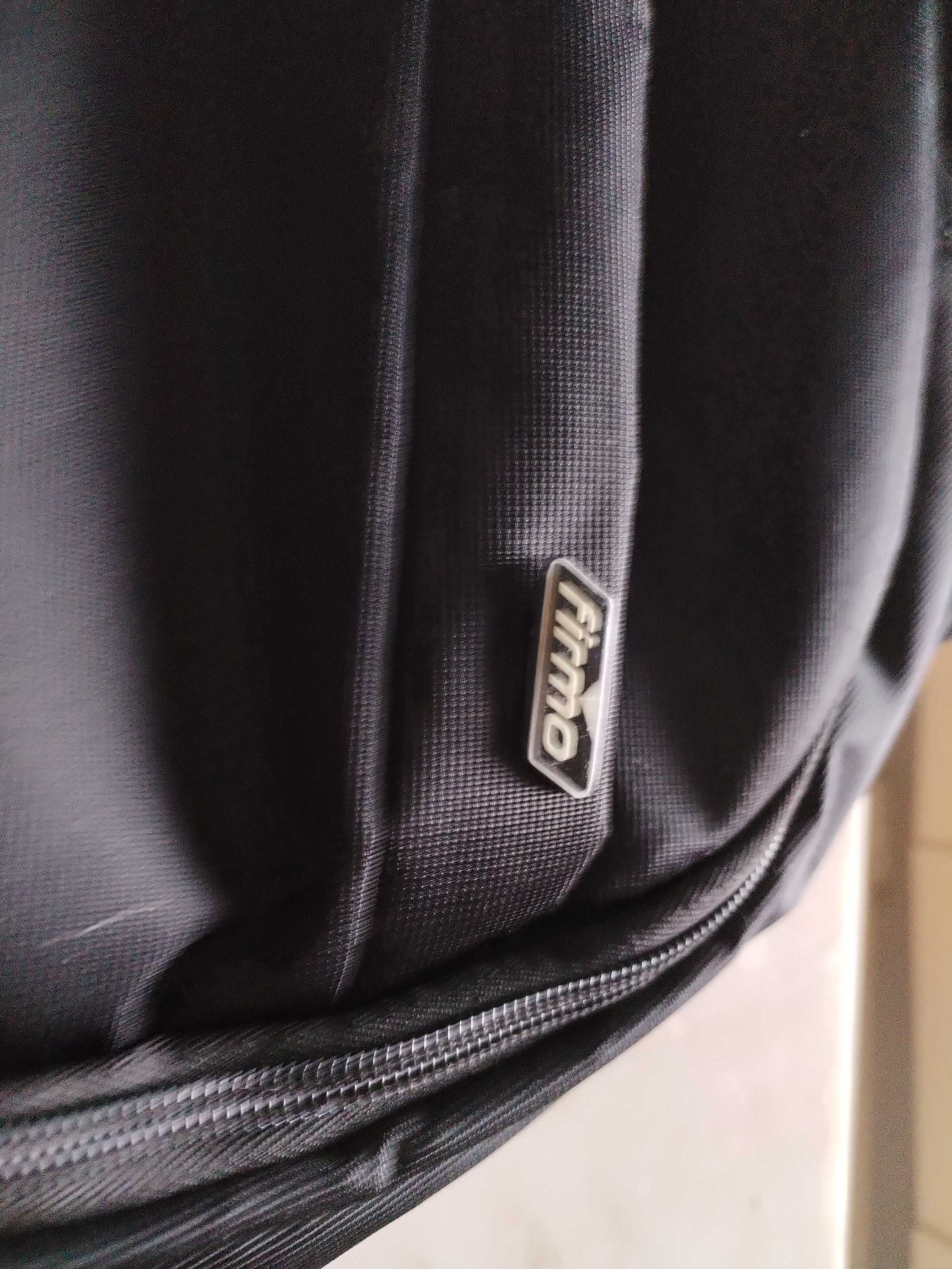 Mochila marca Firmo, muito boa para PC