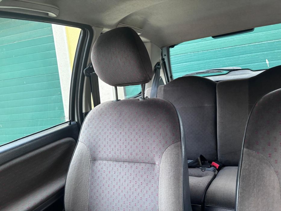 Carro Citroen saxo 2001