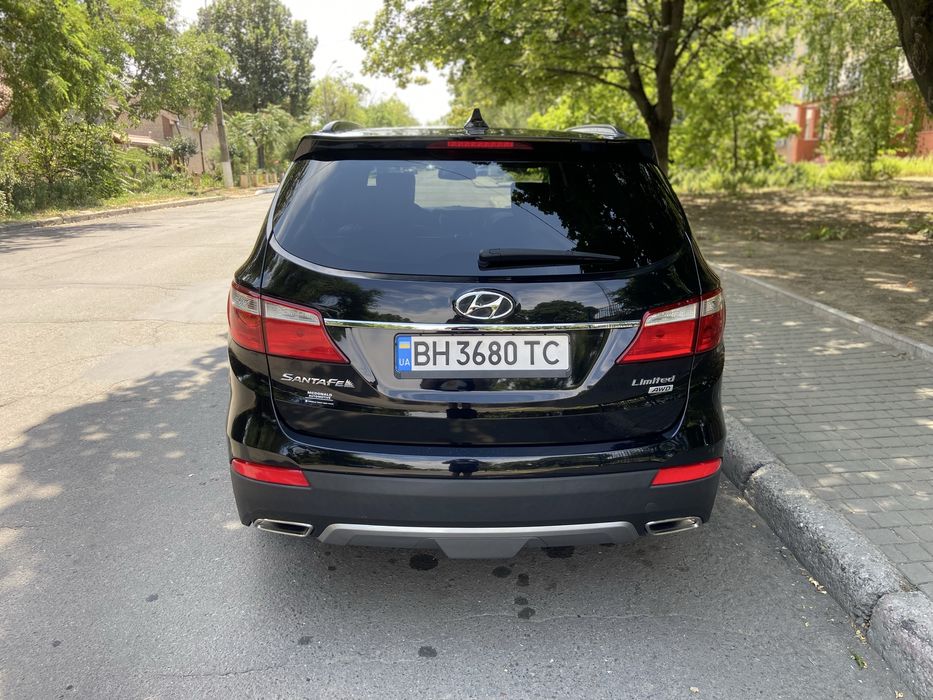 Hyundai grand santa fe