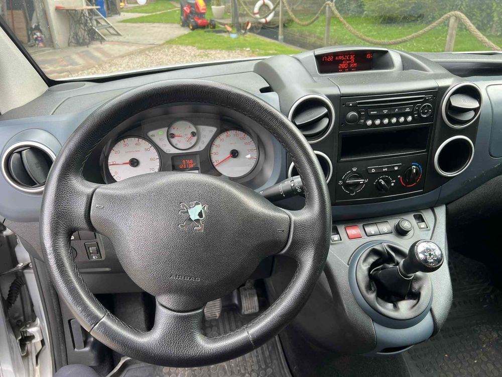 Peugeot  Partner