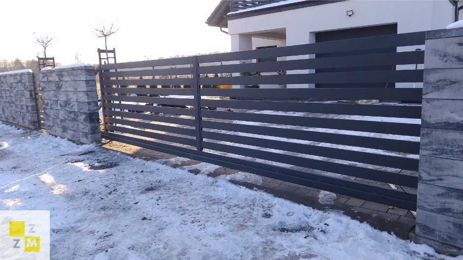 Ogrodzenie panelowe fi 4 123 + podmurówka, możliwość montażu