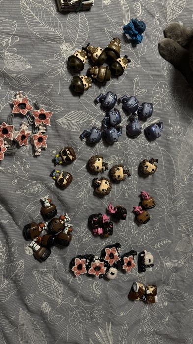 Фігурки з кіндер джой дивні дива осд stranger things