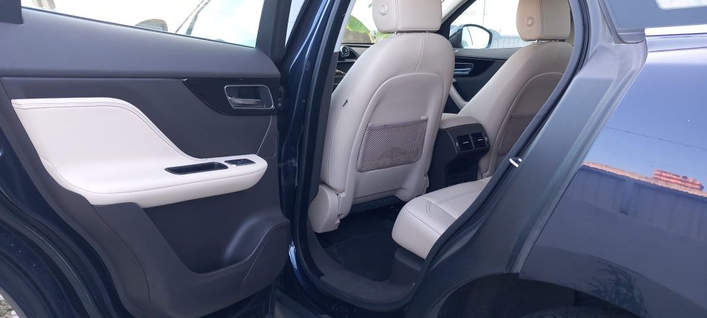 Jaguar F-Pace | Azul