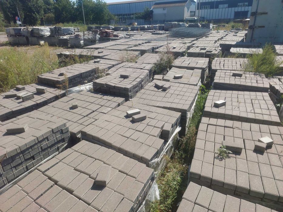 Плитка тротуарна 60 мм,бруківка 60 мм,яка була у використані.Ковальськ