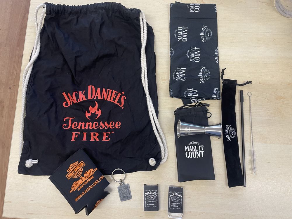 Zestaw gadżetów Jack Daniels polecam