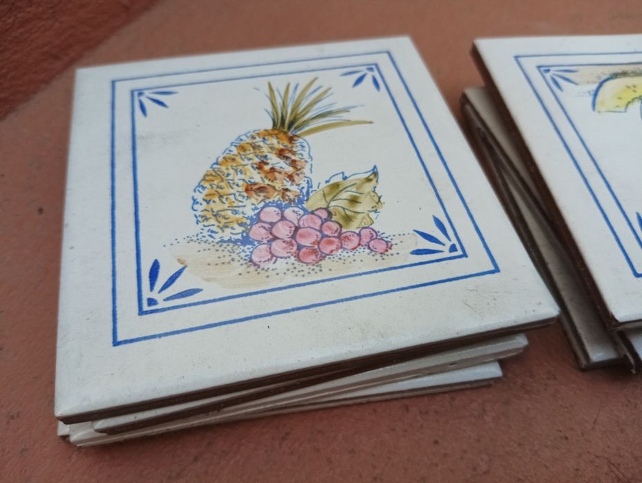Azulejos pequenos antigos