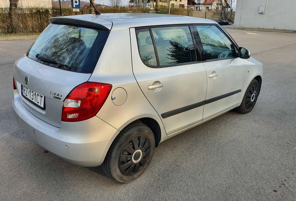 Škoda Fabia 1.4 16V klima radio podgrzewane fotele elektryczne szyby