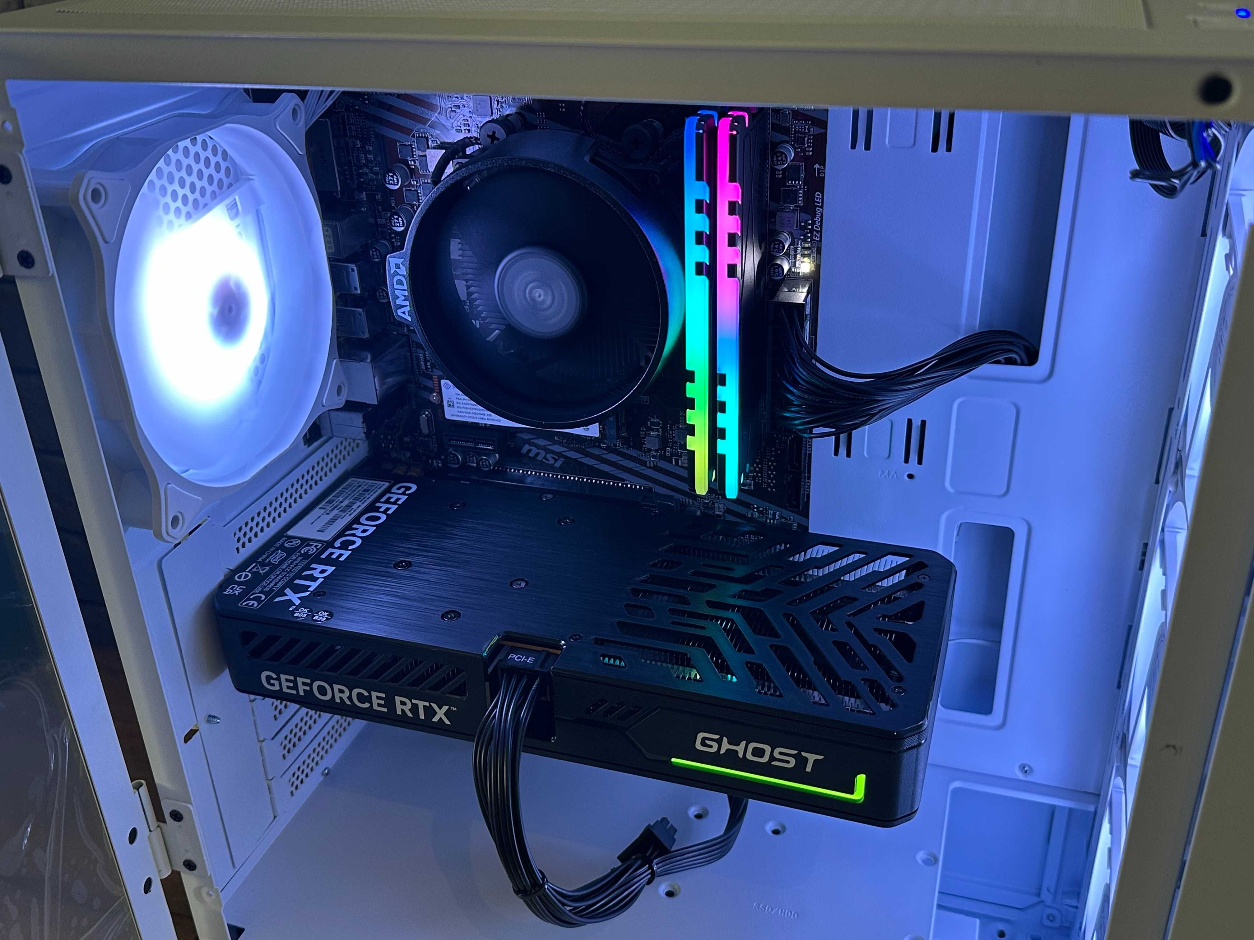 Komputer RTX 5060/Ryzen 5 5500/ARGB/16GB RAM DDR4/Biały/GAMINGOWY